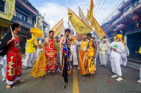 Тайская музыка для вегетарианского фестиваля