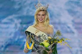 звуки подиума коронация Мисс Земля
