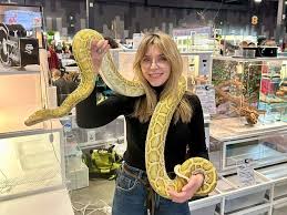 саундтреки подчинения змей хозяину