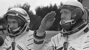 комсомосы подсказывают ритмы