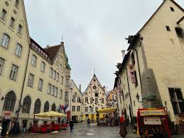 неспешная прогулка по городу бессловесные звуки