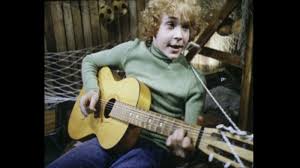 динамичные ностальгические треки для создания настроения свободы и радости