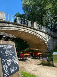 непринужденная музыка для соцсетей