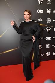 саундтрек для светского подкаста